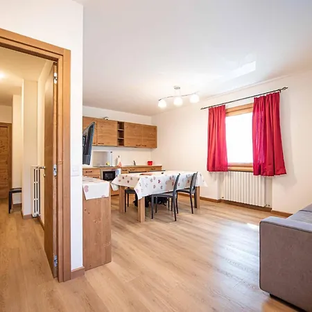 Real Wood Pemont Myholidaylivigno شقة ليفينو